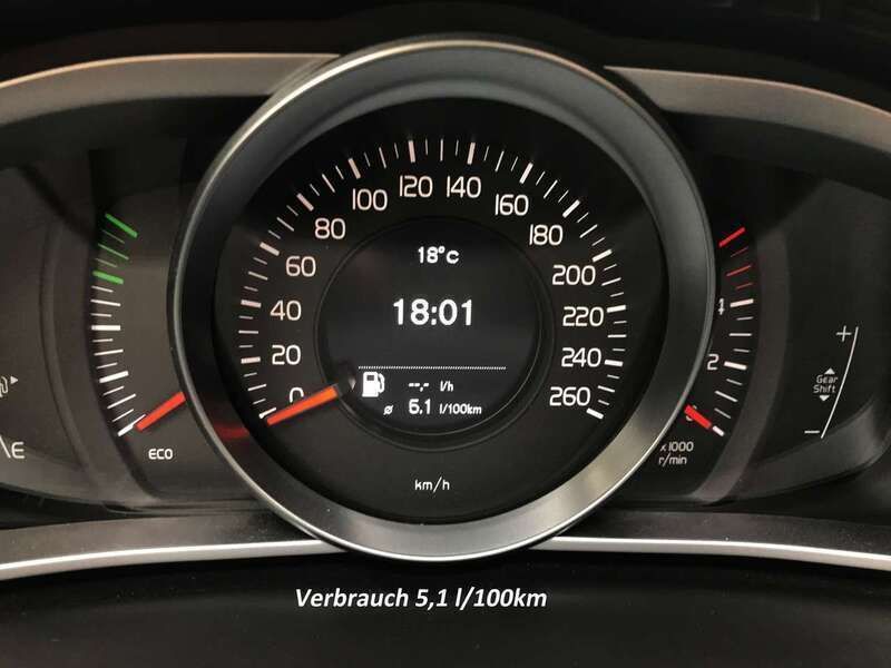 Schwarz Gebraucht 2013 Volvo V40 CC Summum Kombi | 9.300 € (Fairer Preis) - Bild 1/4