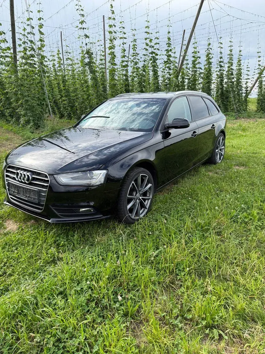 Gebraucht Audi A4 177 PS (130 kW) 2012 Schwarz Kombi
