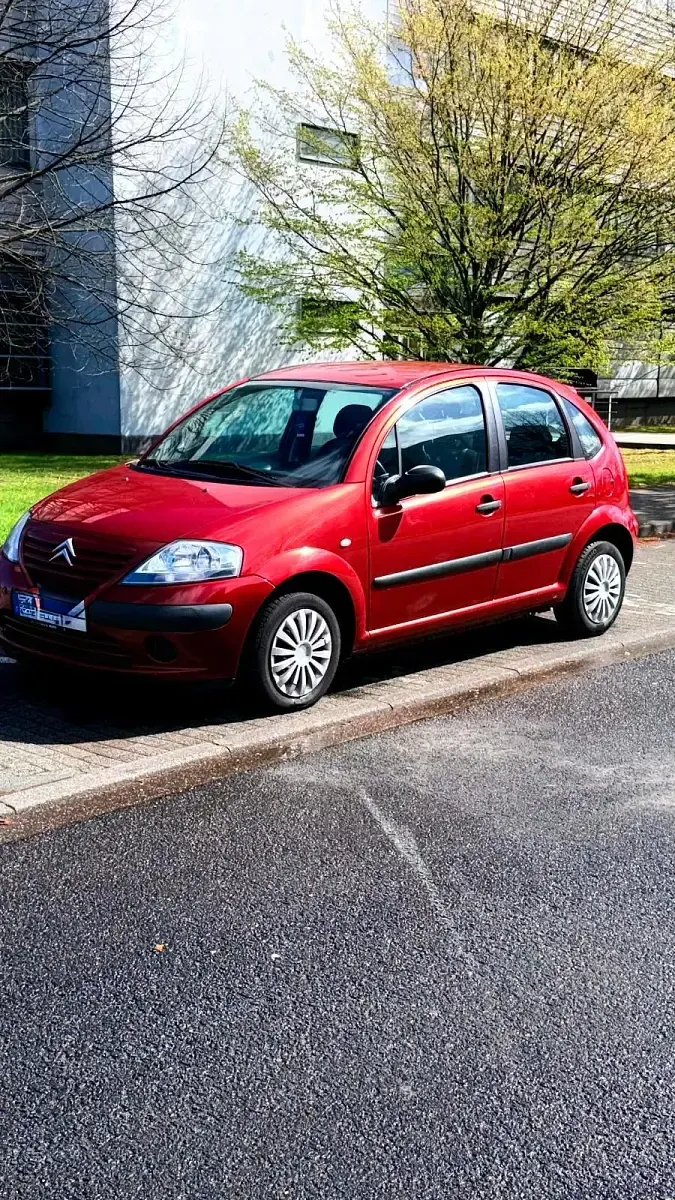 Gebraucht Citroën C3 70 PS (51 kW) 2004 Rot Kleinwagen