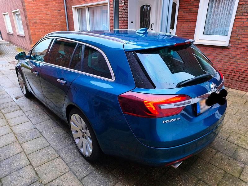 Gebraucht Opel Insignia 170 PS (125 kW) 2017 Blau Kombi