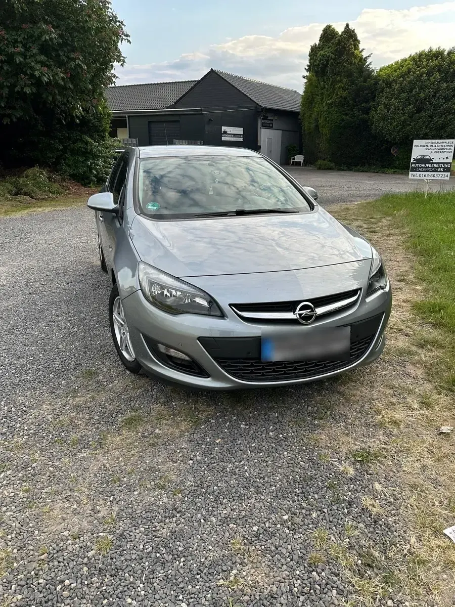Gebraucht Opel Astra 120 PS (88 kW) 2015 Silber Limousine