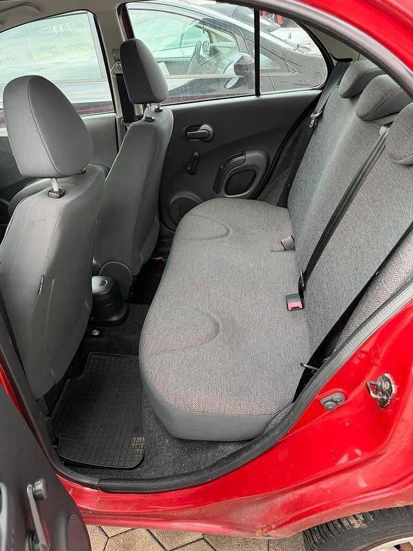 Gebraucht Nissan Micra 65 PS (47 kW) 2006 Rot Kleinwagen