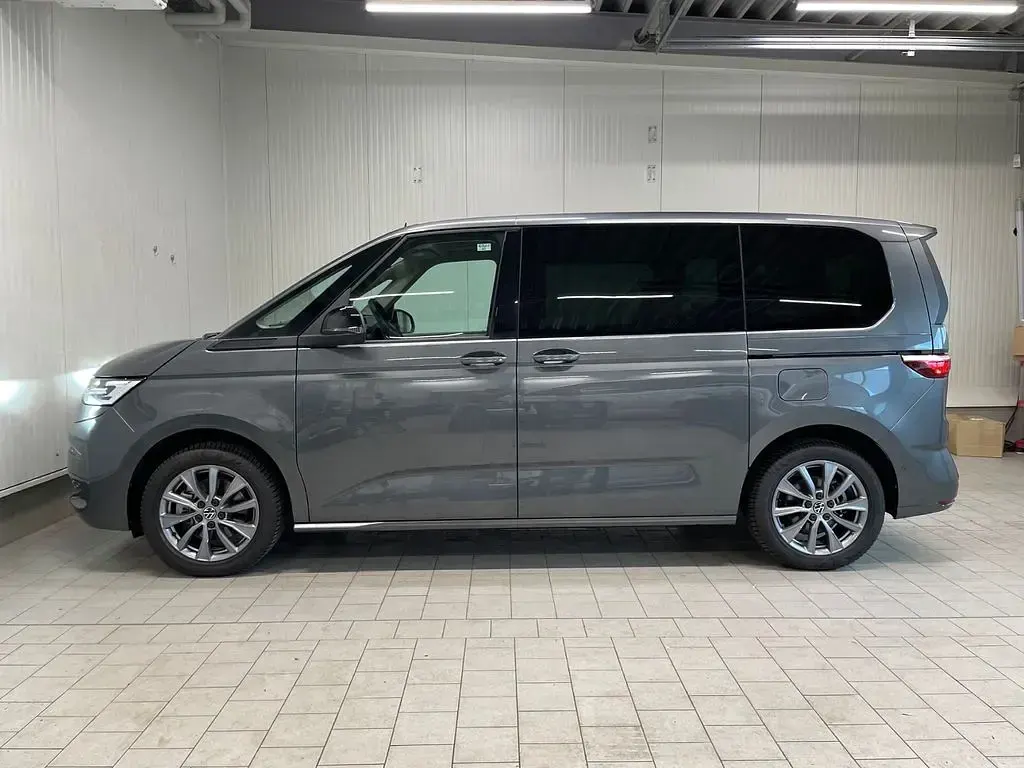 Gebraucht VW Multivan Life 177 PS (130 kW) 2025 Grau Van / Kleinbus