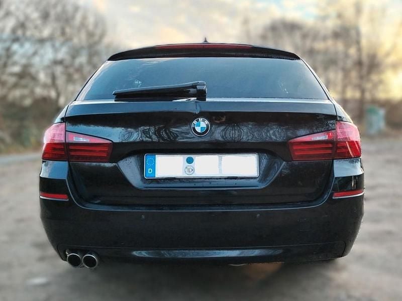 Gebraucht BMW 520 190 PS (139 kW) 2015 Schwarz Kombi