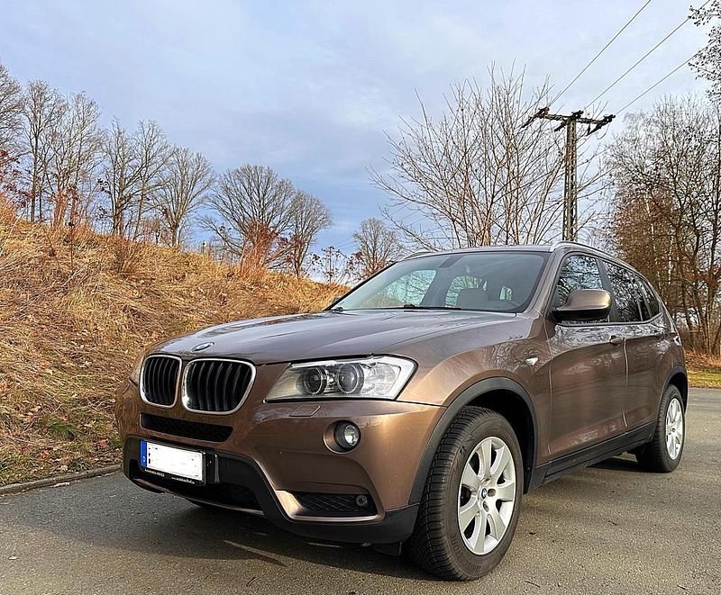 Braun Gebraucht 2012 BMW X3 SUV | 14.890 € (Fairer Preis) - Bild 1/4