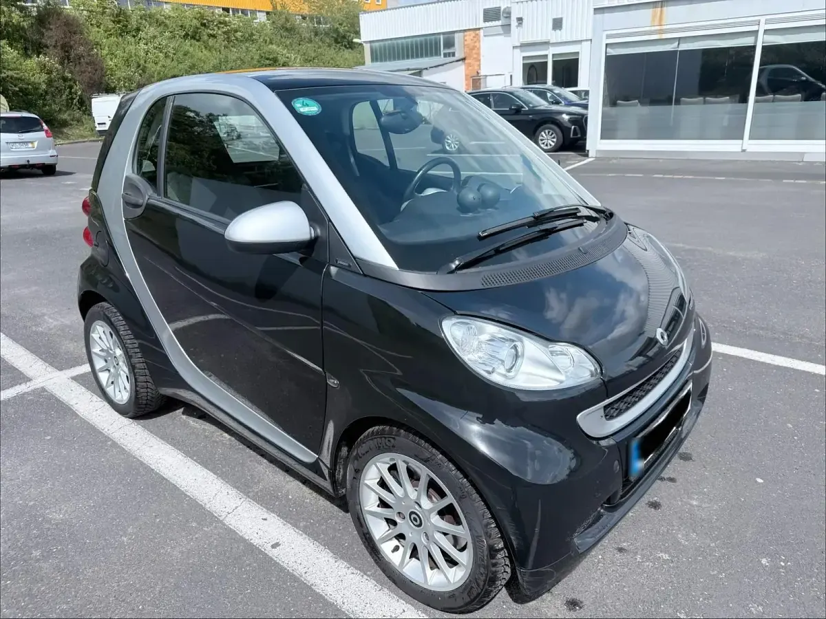 Gebraucht Smart ForTwo Coupé 71 PS (52 kW) 2012 Schwarz Coupé