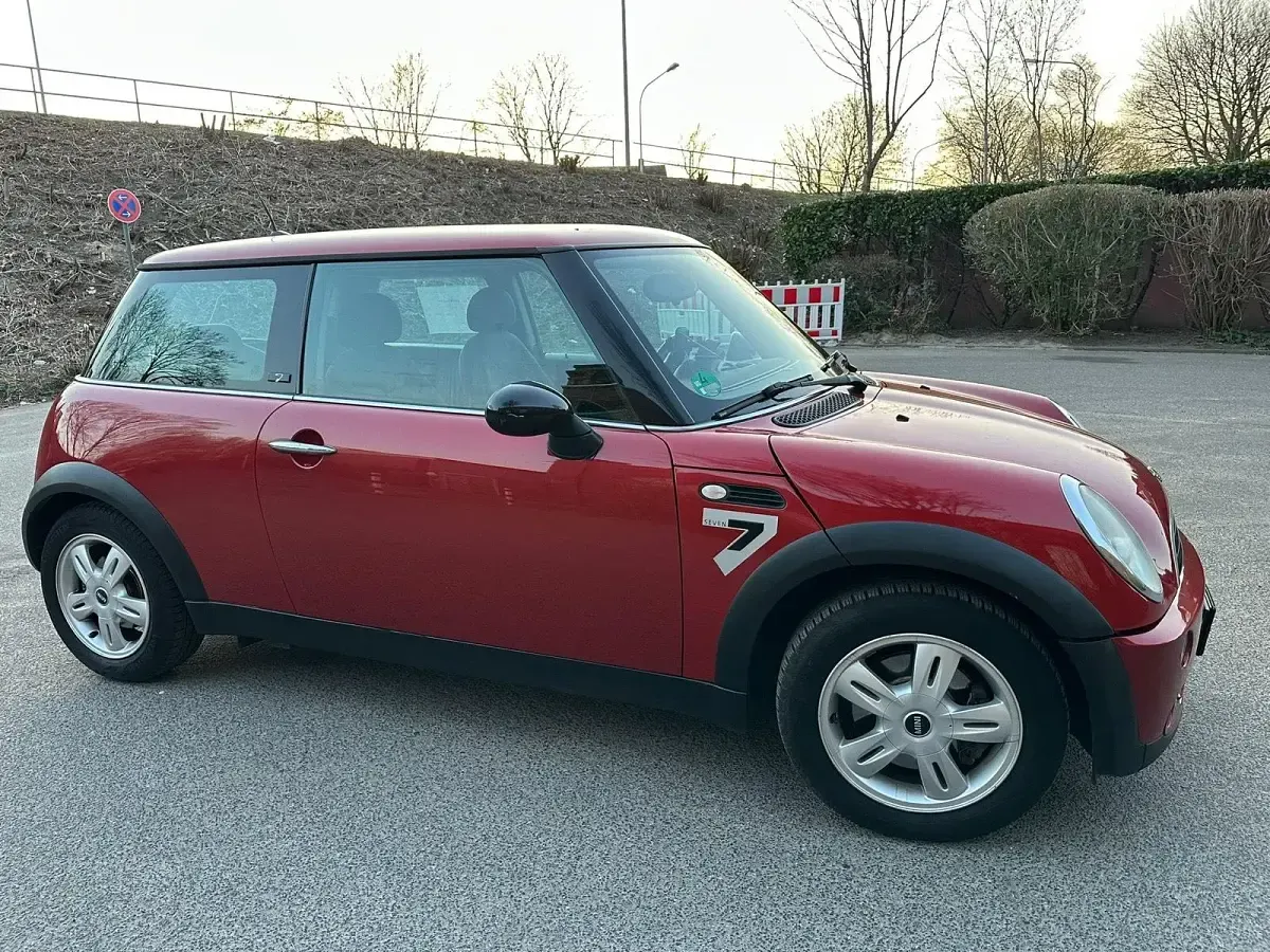 Usata Mini ONE 90 CV (66 kW) 2005 Rosso Utilitaria