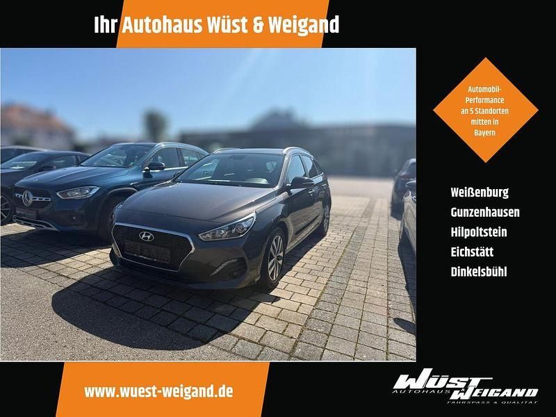 Moon rock / met Gebraucht 2018 Hyundai i30 Passion Kombi | 13.850 € (Fairer Preis) - Bild 1/4