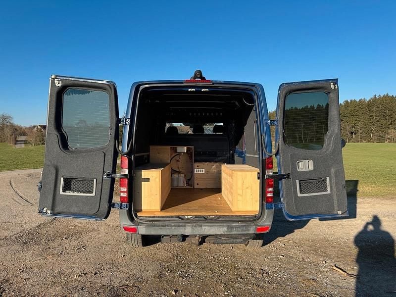 Blau Gebraucht 2011 Mercedes Sprinter Van | 12.950 € - Bild 1/4