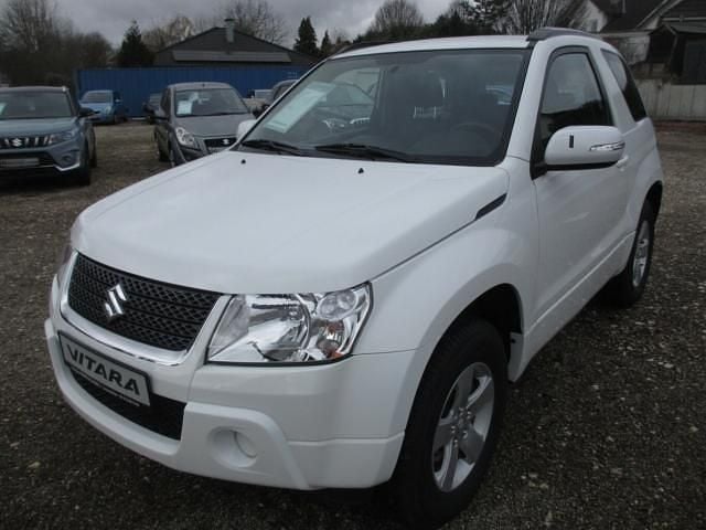 Gebraucht Suzuki Grand Vitara City 106 PS (77 kW) 2011 Weiß SUV