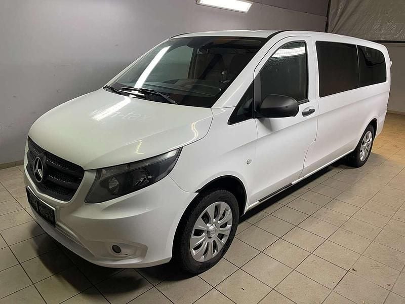 Arktikweiss Gebraucht 2016 Mercedes Vito Van | 13.900 € - Bild 1/4