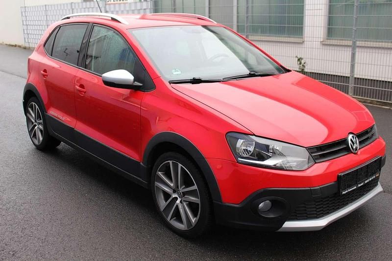 Gebraucht VW Polo Cross 90 PS (66 kW) 2011 Flashrot Kleinwagen