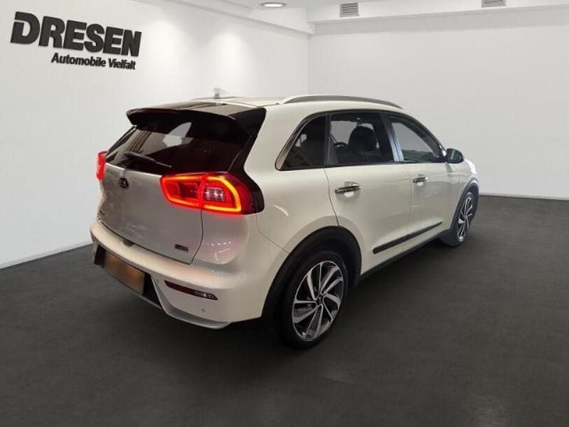 Gebraucht Kia Niro Spirit 140 PS (102 kW) 2018 Swp) snow white pearl (weiss SUV