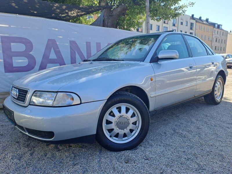 Silber Gebraucht 1998 Audi A4 Limousine | 3.500 € (Teuer) - Bild 1/4