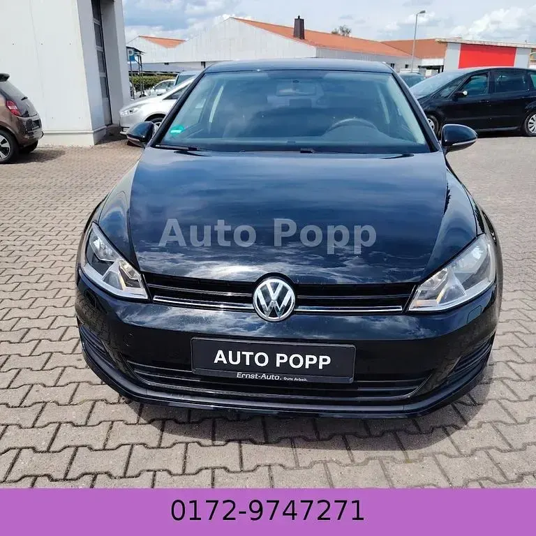 Gebraucht VW Golf VII Trendline 110 PS (80 kW) 2015 Schwarz Limousine