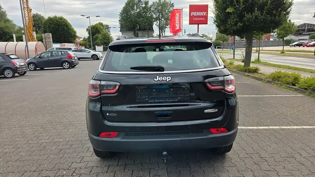 Gebraucht Jeep Compass 140 PS (102 kW) 2018 Schwarz SUV