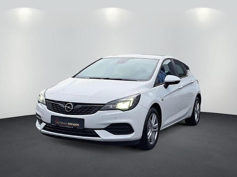 Gebraucht Opel Astra Edition 131 PS (96 kW) 2021 Schnee weiß (uni) Limousine