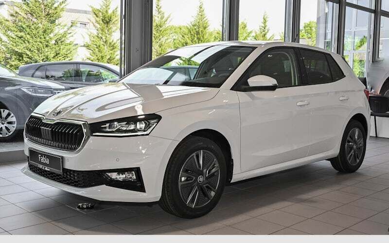 Weiß Neu 2025 Skoda Fabia Selection Limousine | 26.990 € (Teuer) - Bild 1/4
