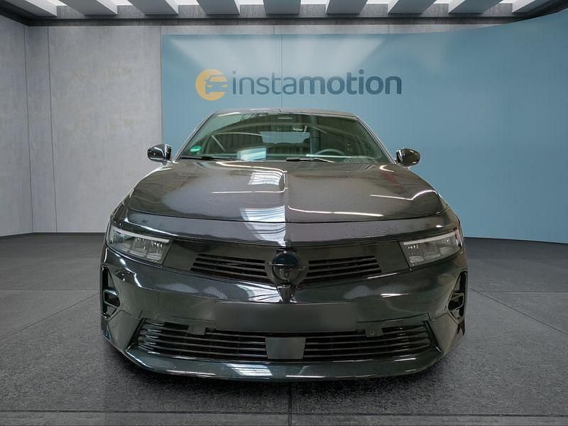 Gebraucht Opel Astra 131 PS (96 kW) 2025 Schwarz Limousine