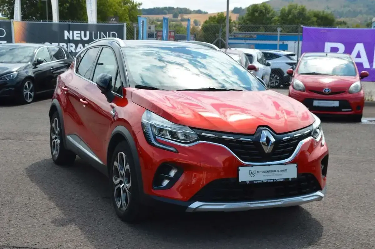 Gebraucht Renault Captur 92 PS (67 kW) 2021 Rot SUV