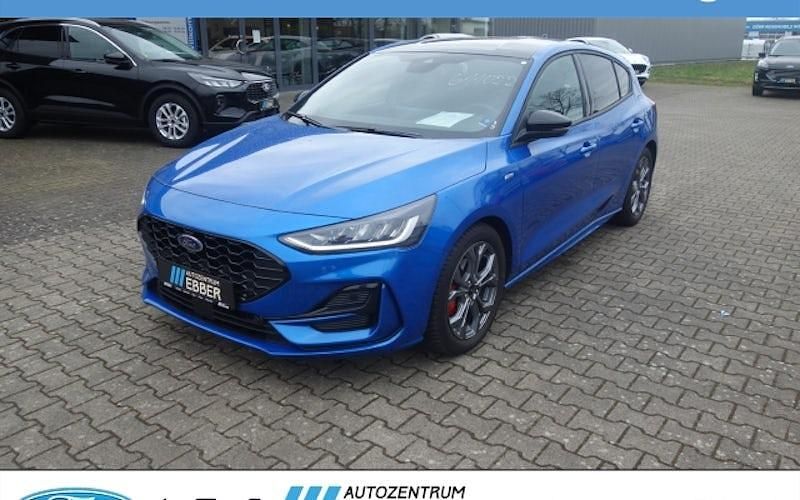 Gebraucht Ford Focus ST-Line X 115 PS (84 kW) 2024 Blau Limousine