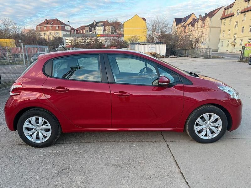 Gebraucht Peugeot 208 Active 68 PS (50 kW) 2015 Kleinwagen