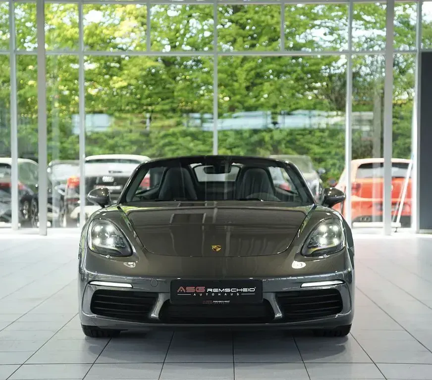 Gebraucht Porsche 718 299 PS (219 kW) 2019 Achatgraumetallic Cabrio