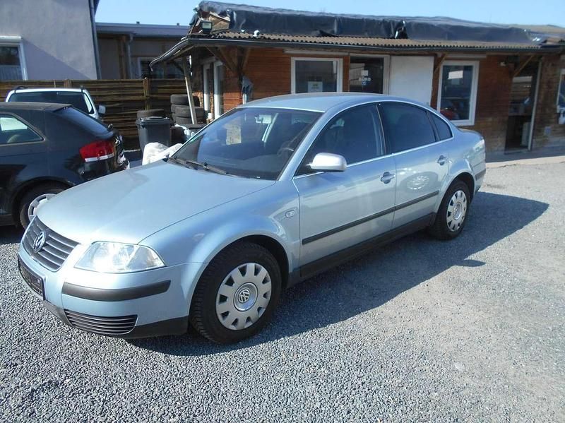 Usata VW Passat 116 CV (85 kW) 2003 Argento Berlina