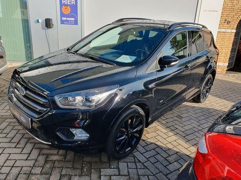 Schwarz Gebraucht 2018 Ford Kuga ST-Line SUV | 13.690 € (Fairer Preis) - Bild 1/4