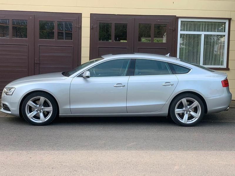 Gebraucht Audi A5 Sportback Comfort 224 PS (164 kW) 2013 Silber Kleinwagen