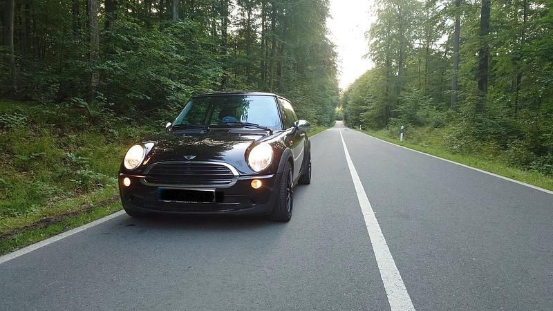 Gebraucht Mini ONE 90 PS (66 kW) 2005 Schwarz Kleinwagen