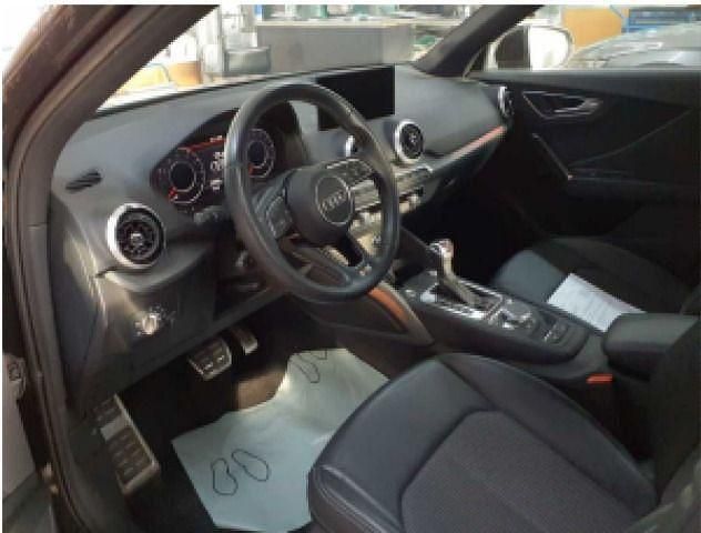 Gebraucht Audi Q2 S-Line 150 PS (110 kW) 2023 Mythosschwarz metallic SUV