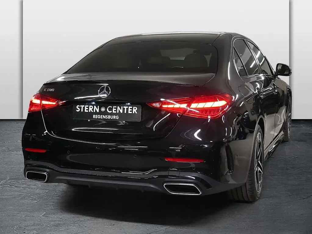 Gebraucht Mercedes C180 AMG 170 PS (125 kW) 2026 Schwarz Limousine