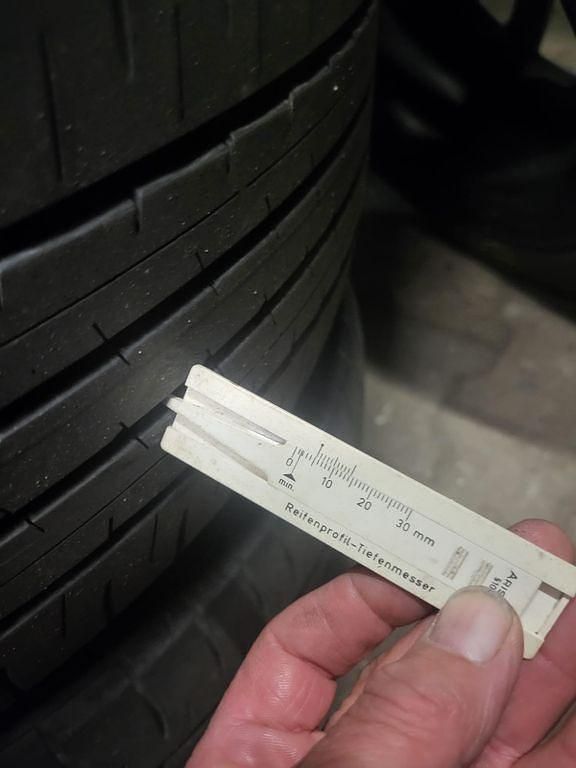 Gebraucht Mitsubishi Eclipse Cross Plus 188 PS (138 kW) 2022 Schwarz SUV