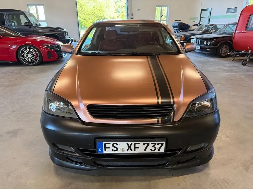 Gebraucht Opel Astra 147 PS (108 kW) 2001 Schwarz Coupé