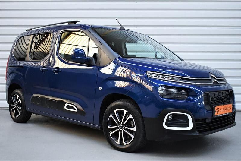 Blau Gebraucht 2019 Citroën Berlingo Feel Van / Kleinbus | 18.990 € (Etwas zu teuer) - Bild 1/4
