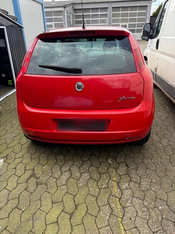 Gebraucht Fiat Punto 2009 Rot Kleinwagen