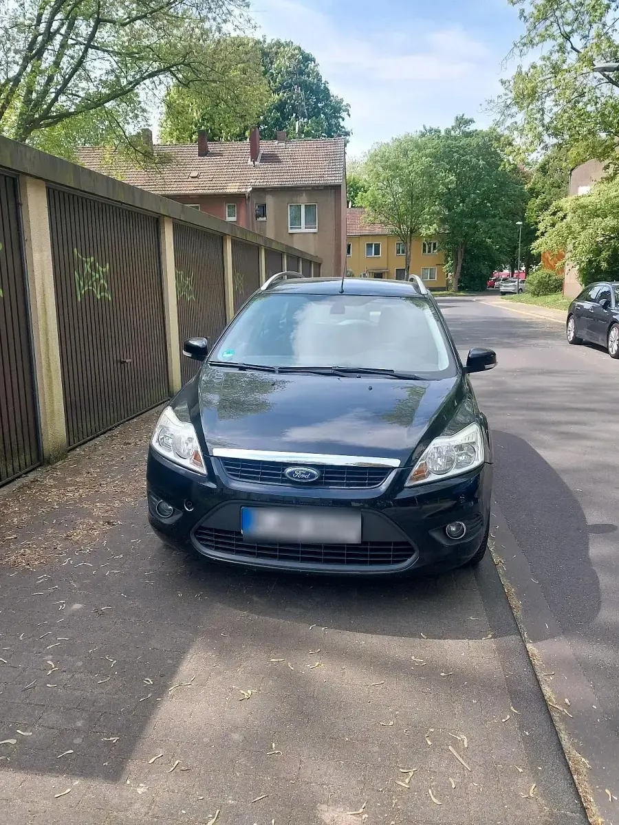 Usata Ford Focus 101 CV (74 kW) 2010 Nero Station wagon