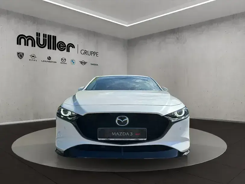 Gebraucht Mazda 3 Exclusive 186 PS (136 kW) 2023 Snowflake white pearl Limousine