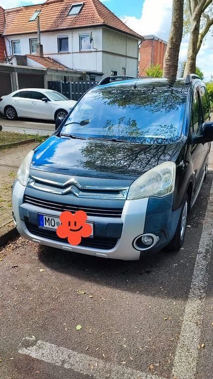 Second-hand Citroën Berlingo XTR 120 CP (88 kW) 2010 Negru Monovolum