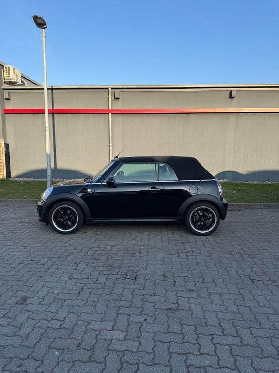 Gebraucht Mini Cooper Cabriolet 122 PS (89 kW) 2014 Schwarz Cabrio