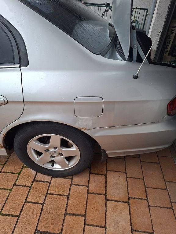 Gebraucht Hyundai Sonata GLS 173 PS (127 kW) 2004 Silber Limousine