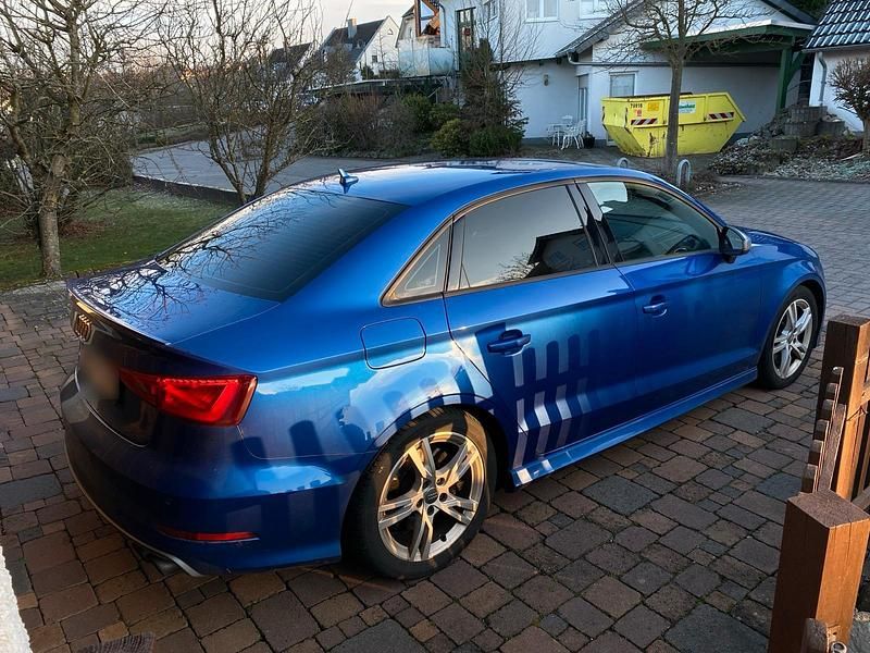 Gebraucht Audi S3 300 PS (220 kW) 2015 Blau Limousine