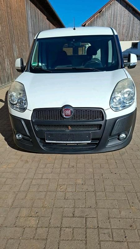 Gebraucht Fiat Doblò 90 PS (66 kW) 2014 Weiß Van / Kleinbus