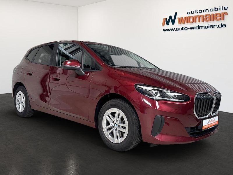Gebraucht BMW 218 Active Tourer Luxury Line 136 PS (100 kW) 2023 Rot Van / Kleinbus