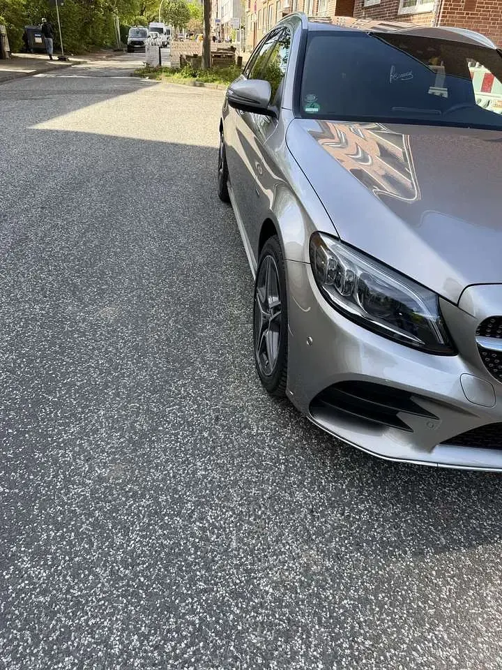 Gebraucht Mercedes C300e AMG line 194 PS (142 kW) 2020 Grau Kombi