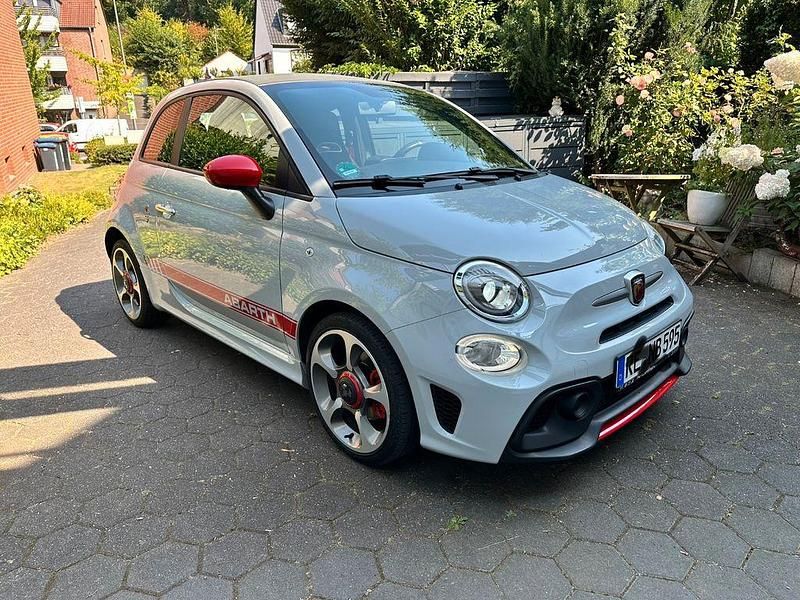 Grau Gebraucht 2019 Abarth 595C Cabrio | 16.500 € (Guter Preis) - Bild 1/4