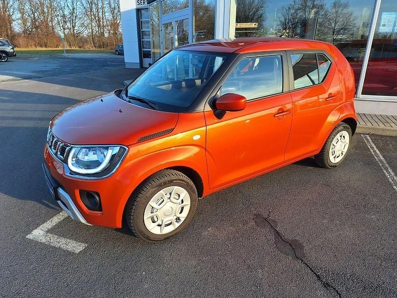Gebraucht Suzuki Ignis Club 83 PS (61 kW) 2024 Flame orange pearl met. SUV