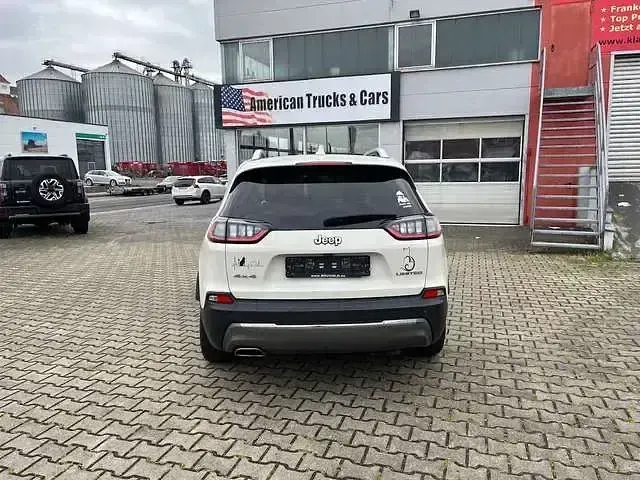 Gebraucht Jeep Cherokee Limited 194 PS (142 kW) 2020 Weiß SUV
