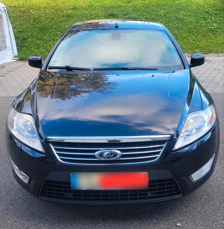 Gebraucht Ford Mondeo 140 PS (102 kW) 2010 Schwarz Kombi